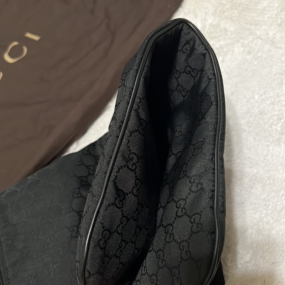 Gucci Messenger Bag - Picture 6 of 11